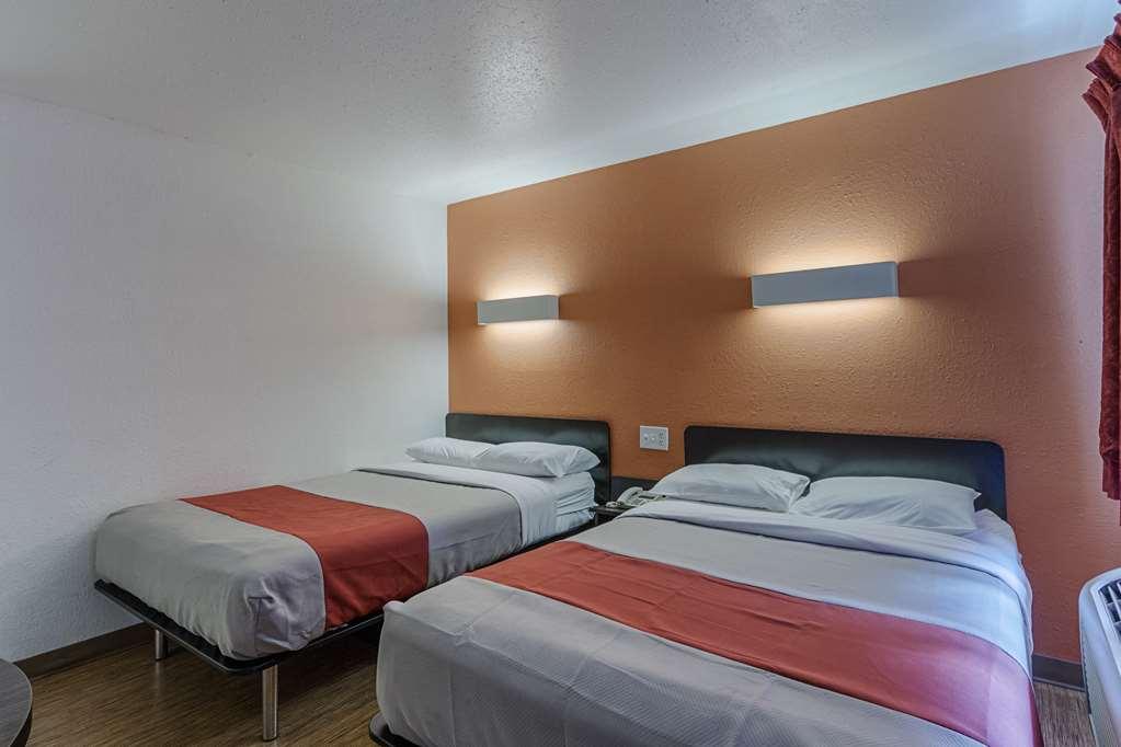 Motel 6-Oshkosh, Wi Стая снимка