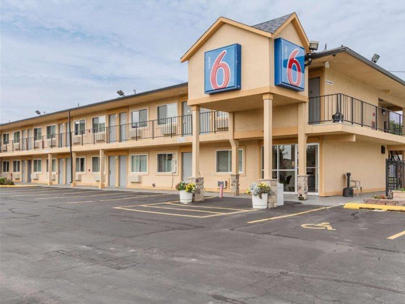 Motel 6-Oshkosh, Wi Екстериор снимка