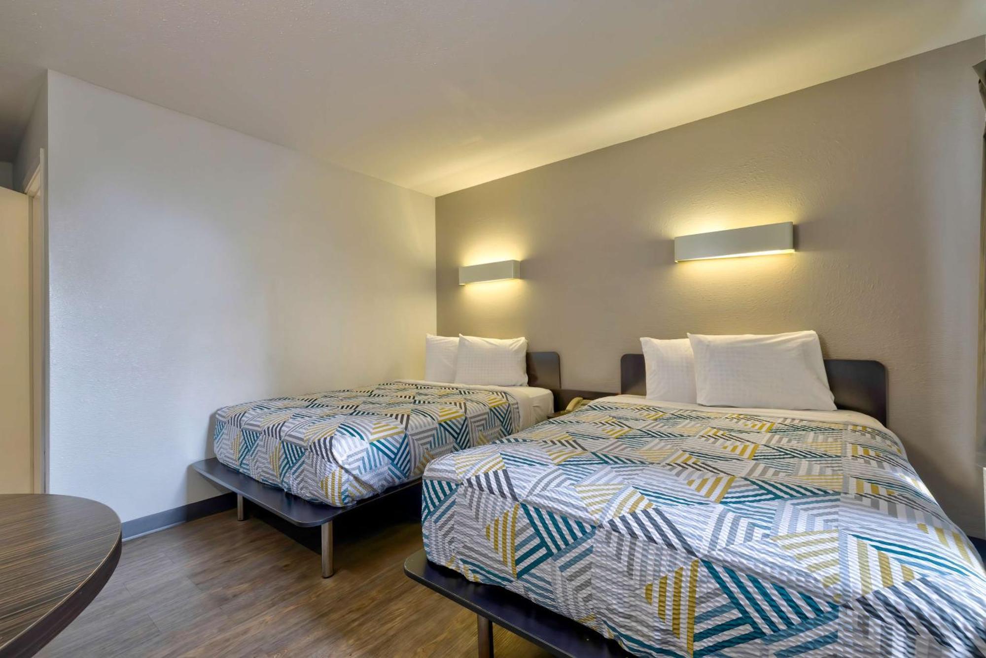 Motel 6-Oshkosh, Wi Екстериор снимка