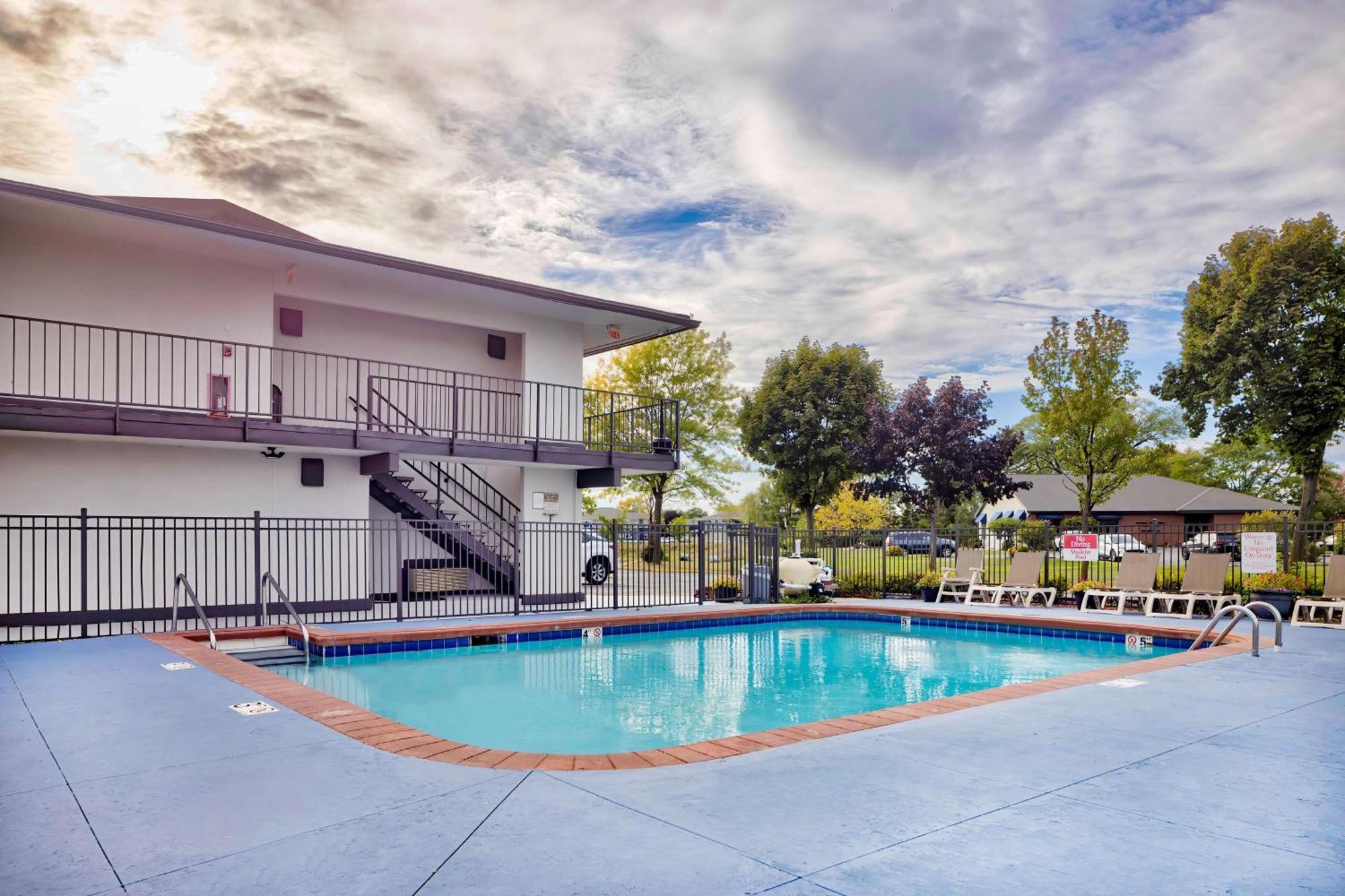 Motel 6-Oshkosh, Wi Екстериор снимка