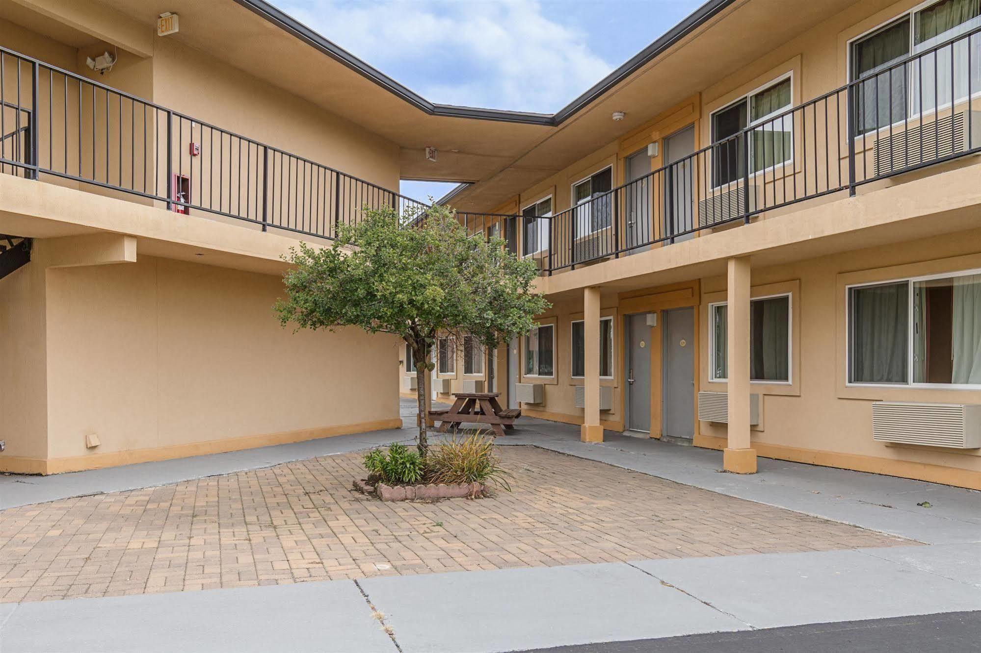 Motel 6-Oshkosh, Wi Екстериор снимка