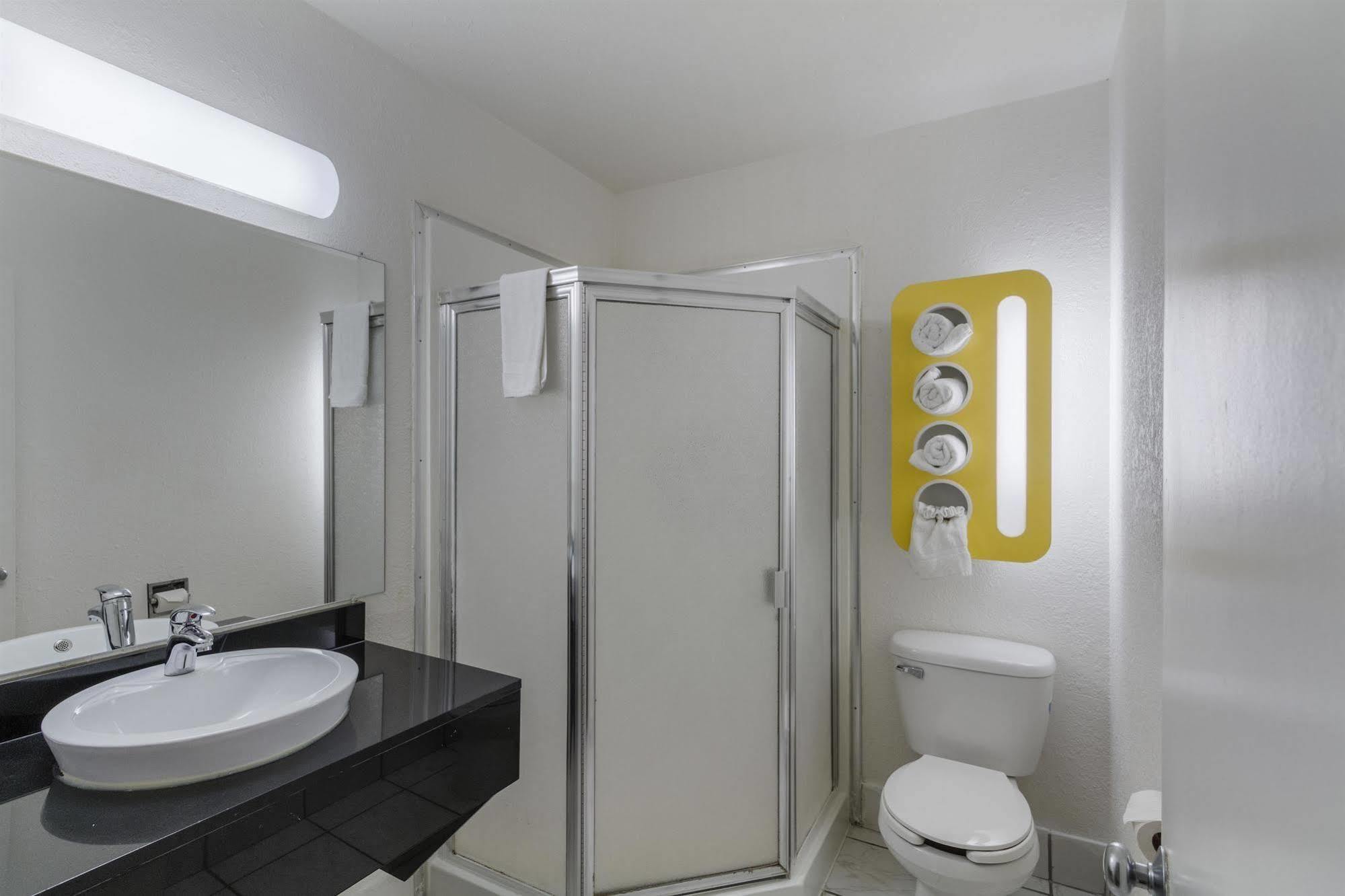Motel 6-Oshkosh, Wi Екстериор снимка