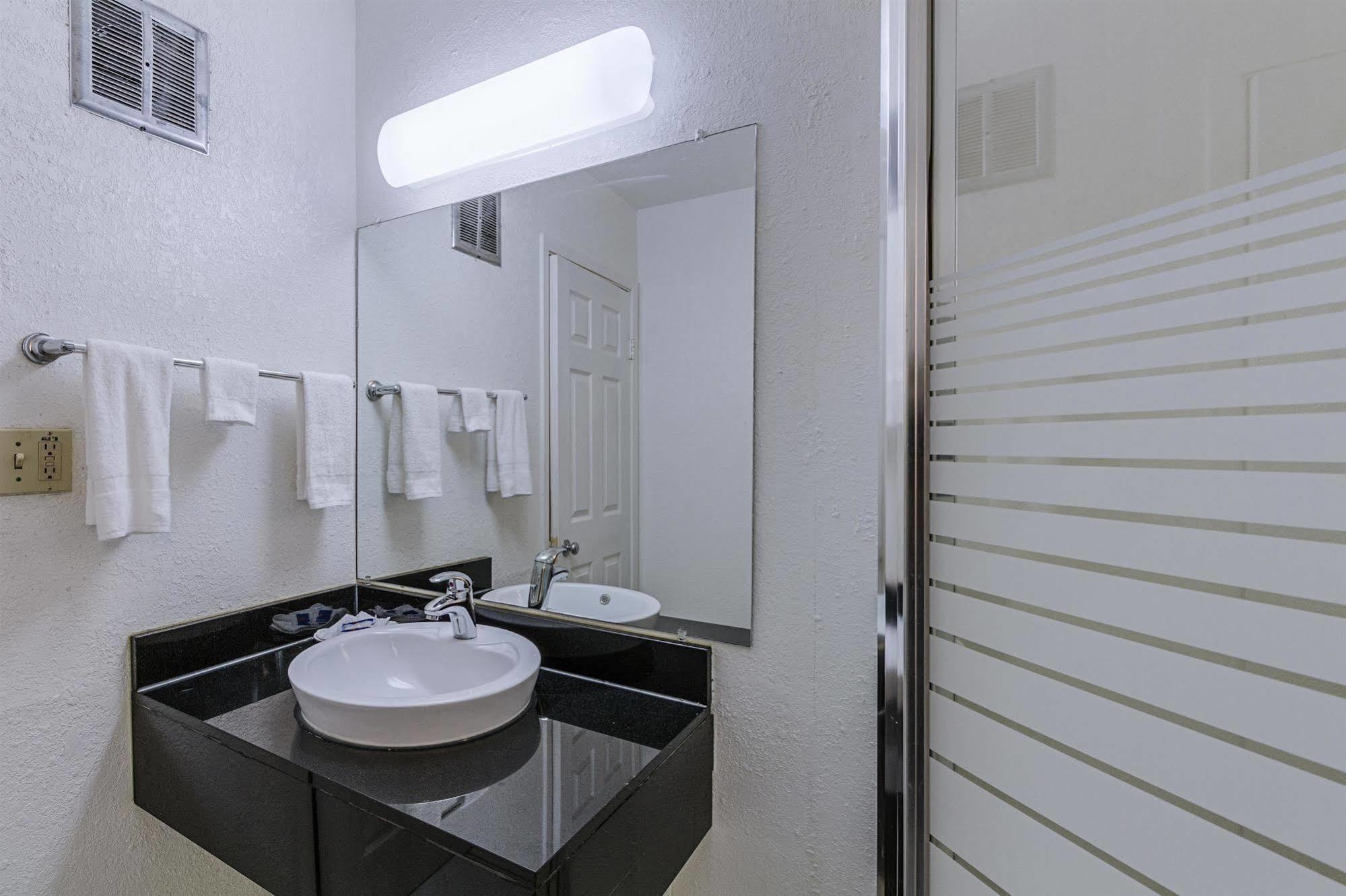 Motel 6-Oshkosh, Wi Екстериор снимка